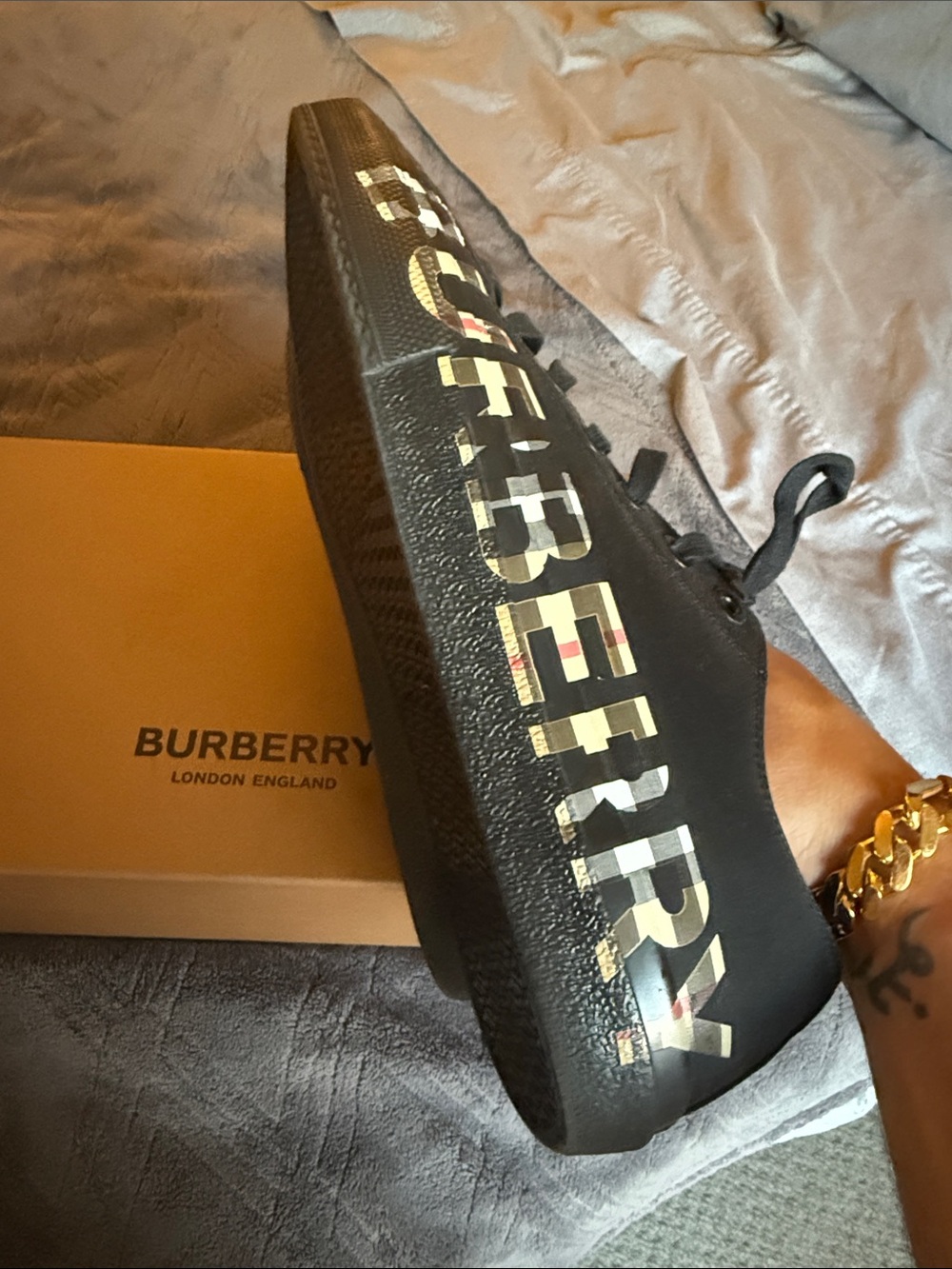Burberry Black Canvas Low-Top Sneakers with Check Logo - Picture 5 of 7